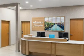 Hampton Inn & Suites Bremerton - Reception