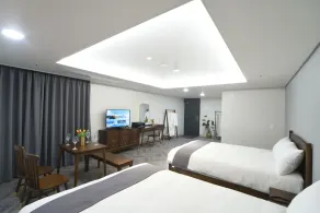 Haeundae Central Hotel - Zimmer
