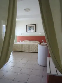Tourist Hotel - Room