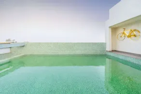Country Inn & Suites by Radisson, Bhiwadi - Pool