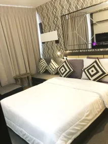 One Eastwood Avenue - Habitación