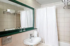 Nes Ammim Hotel - Badezimmer