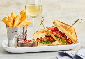 Courtyard by Marriott Paramus - Restaurant