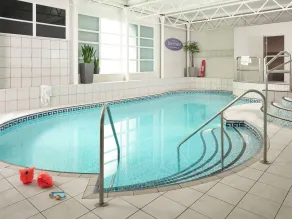 Leonardo Royal Hotel Oxford  - Piscina