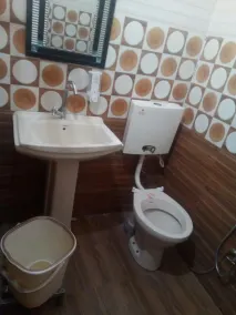 Hotel The Atulyam - Bathroom