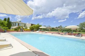 Hôtel Les Jardins - Piscina