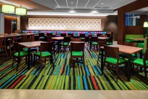 Fairfield Inn & Suites by Marriott Douglas - Restaurang
