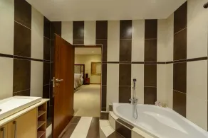 Equestrian Royal Boutique Hotel & Spa - Bathroom