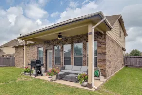 22 Mi to Dtwn Houston: Spacious Baytown Home! - Interior