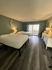 Breezy Palms Resort - Room