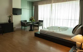 The Summer Hotel - Room