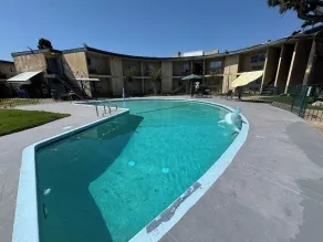 Hometown Inn North Hills - Piscine