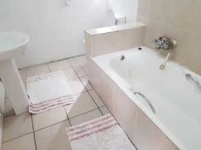 Micasa Sucasa Guesthouse Melville - Badezimmer
