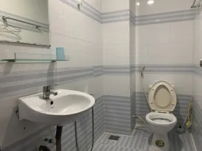 Gia Bao Hotel - Bathroom