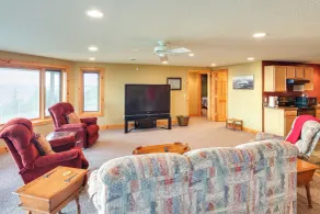 Waterfront Lake Champlain Home w\/ Hot Tub & Sauna! - Interior