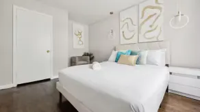 Luxury NYC Home with Free Parking for 12 - Værelse