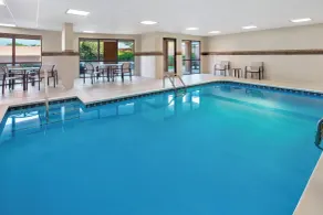 Courtyard Bowling Green Convention Center - Piscine