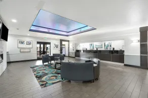 Sonesta Essential HOU Airport Road - Reception