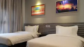 M Design Hotel @ Shamelin Perkasa - Room