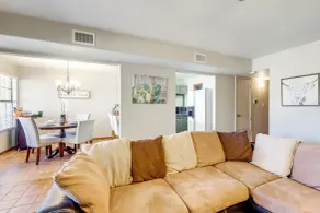 Lakefront Unit w Dock in Carlsbad - Interiør