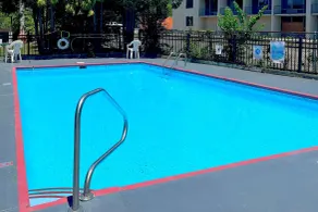Days Inn by Wyndham Ashland - Piscine