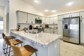 The Villages Home w/ Golf Cart & Community Pools! - Interiør