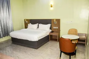 Grand Pallazo Hotel and Suites - Chambre