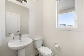 Modern Beautiful Calgary Home - Bathroom