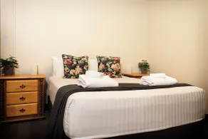 Esk Grand Hotel - Room