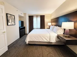 Staybridge Suites Middleton/Madison-West by IHG - Habitación
