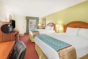 Baymont by Wyndham Orangeburg North - Chambre