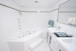 Hunts Hotel Liverpool - Bathroom