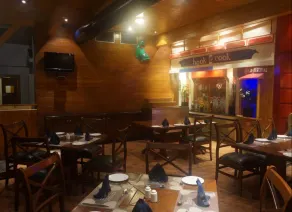 SFO Hotel and Suites - Restaurant