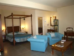 Porto Mani Suites - Chambre