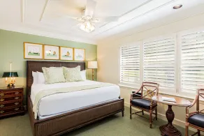 Pine Inn - Carmel - Room