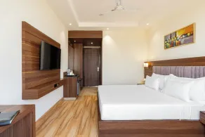 Clarks Inn Suites Agra Near Tajmahal - Værelse