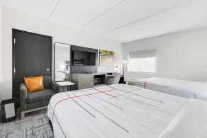 La Quinta Inn & Suites by Wyndham Jacksonville Mandarin - Chambre