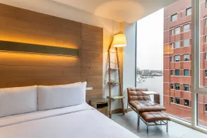 The Envoy Hotel, Autograph Collection - Vue de la chambre
