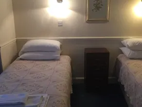 Colnbrook Lodge - Habitación
