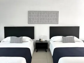 DUNAMIS HOTEL - Zimmer