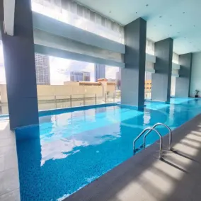 UHome Lacson - Piscine