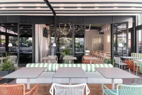 The View Luxury Rooms - Restaurant