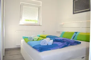 Kinderfreundliches wunderschönes Apartment mit Grill | Meerblick - Zimmer