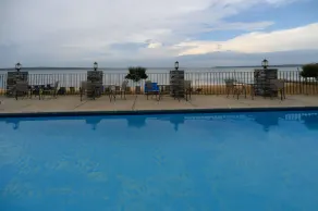 Pointes North Beachfront Hotel - 2 Person Spa Tub Studios - Pool