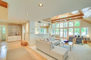 Lakefront Michigan Retreat w/ Private Dock - Innenbereich