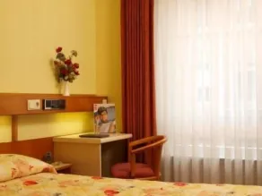 Hotel Zurich - Room