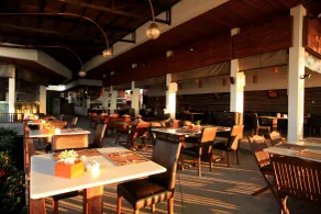 The Hive Hotel - Restaurant