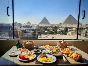 Pyramids Spiritual Gate - Restaurant