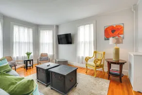 Walk to Harvard Square: Apartment in Cambridge - Interni