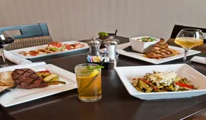 Holiday Inn Austin Airport by IHG - Restaurant
